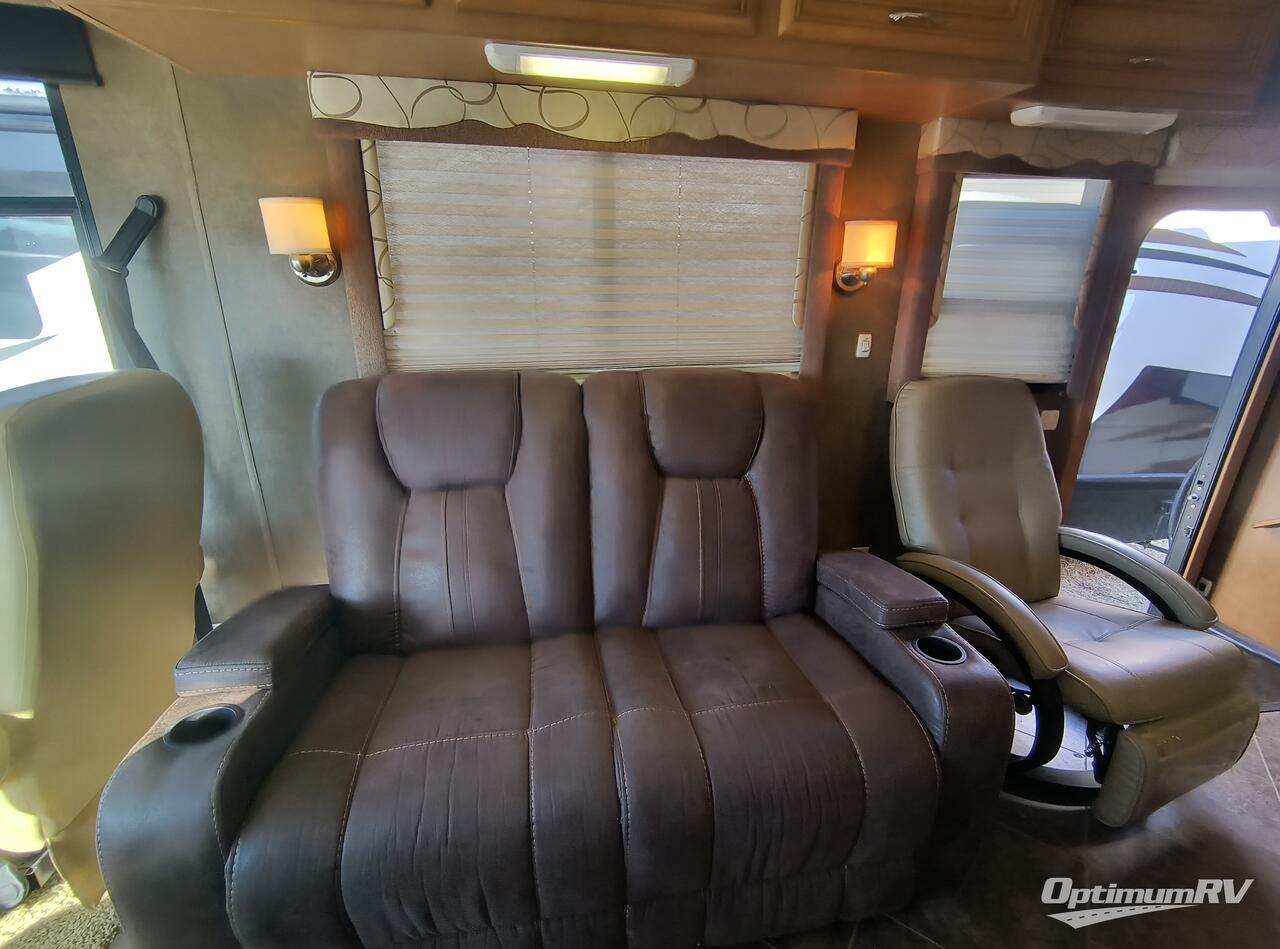 2013 Newmar Bay Star 3305 Photo 8