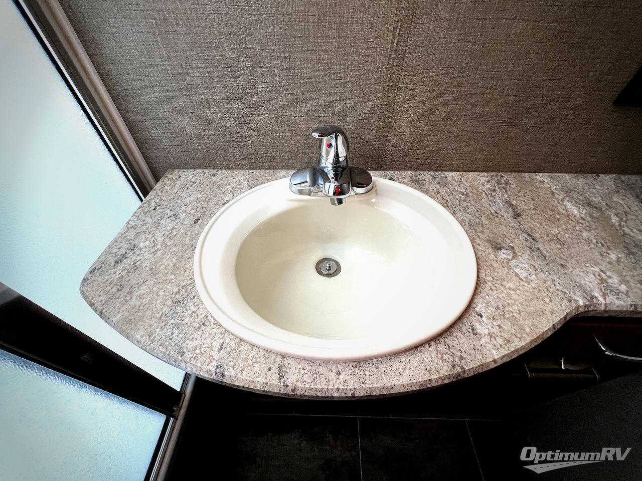 2018 Winnebago Intent 29L Photo 19
