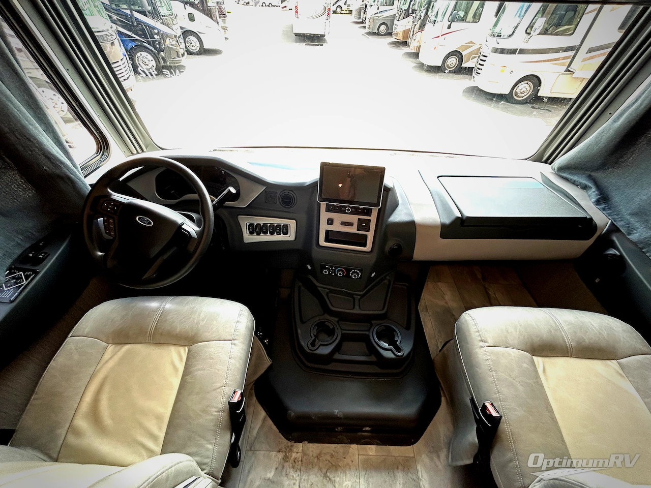 2023 Coachmen Encore 325SS Photo 8