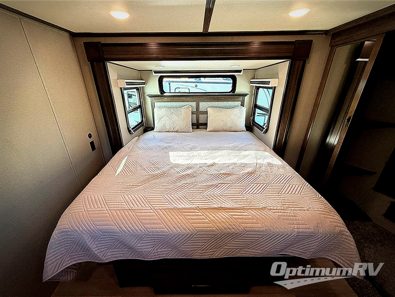 2021 Grand Design Solitude 345GK-R Photo 18
