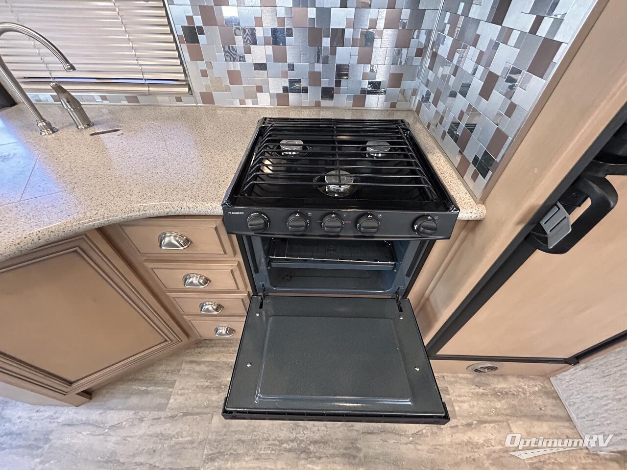 2017 Newmar Bay Star Sport 2903 Photo 9