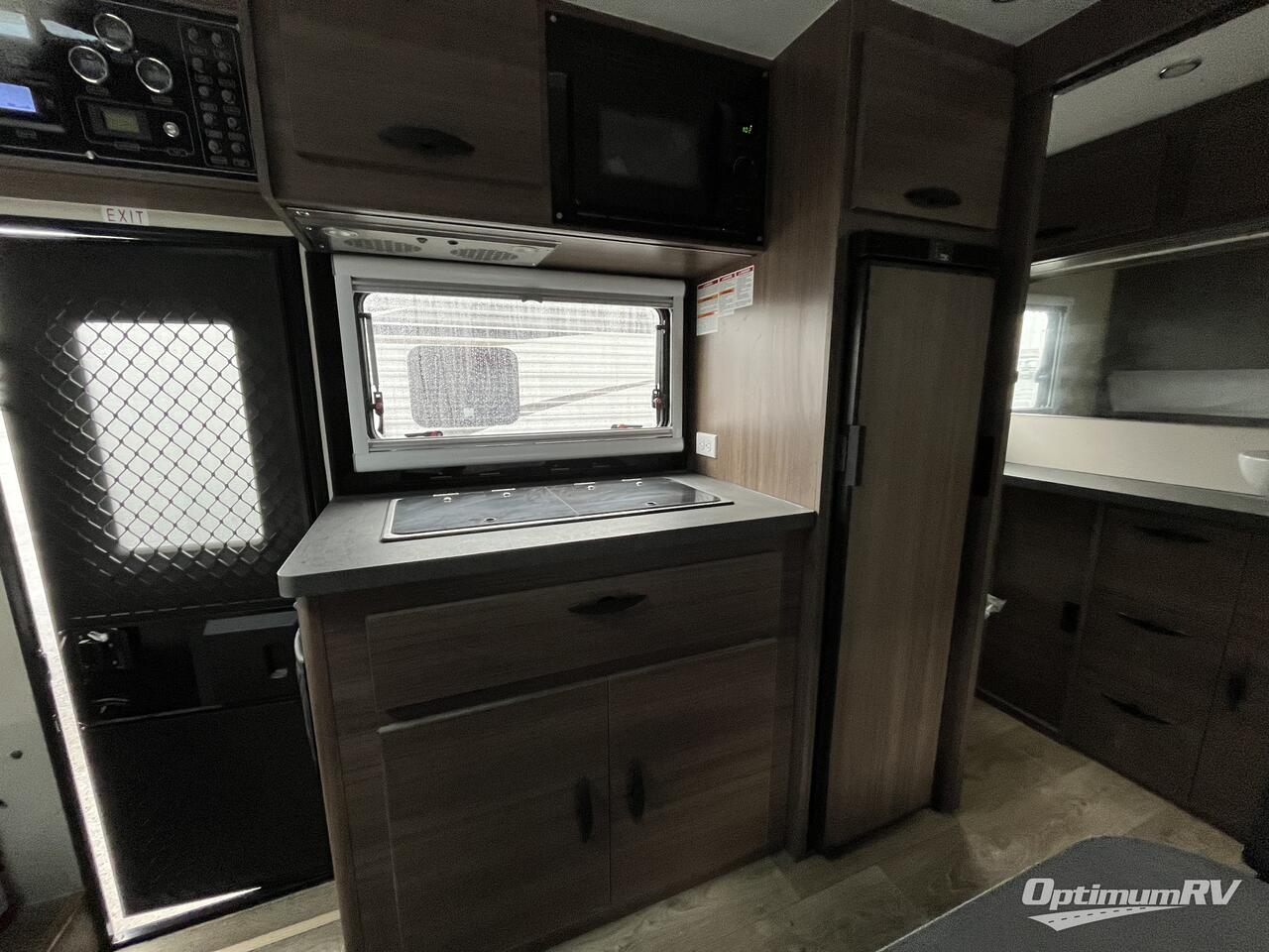 2025 Black Series Camper BLACK SERIES MARS S-16 Photo 11