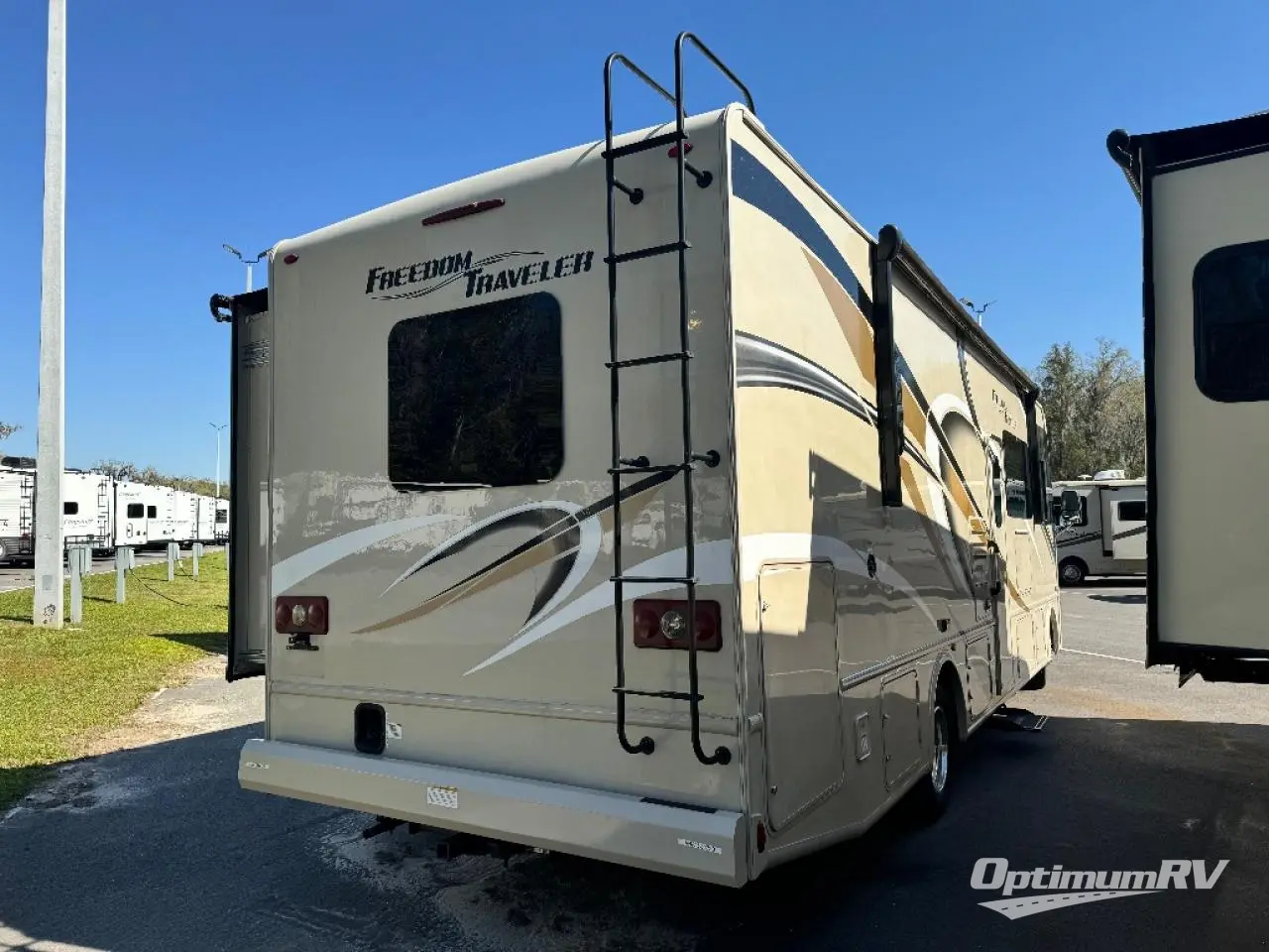 2019 Thor Freedom Traveler A30 Photo 2