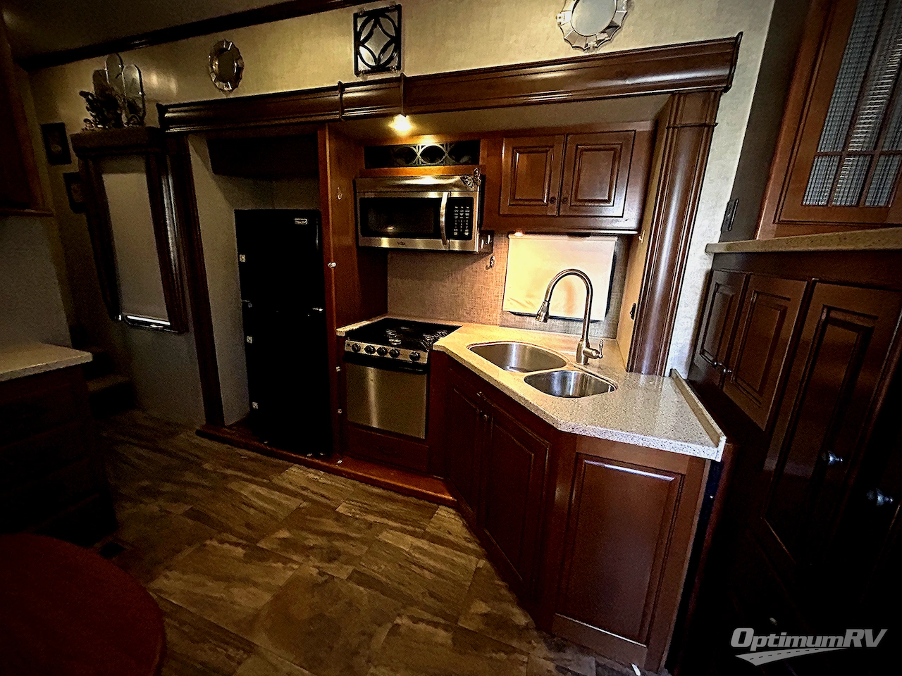 2015 Heartland Bighorn 3755FL Photo 10