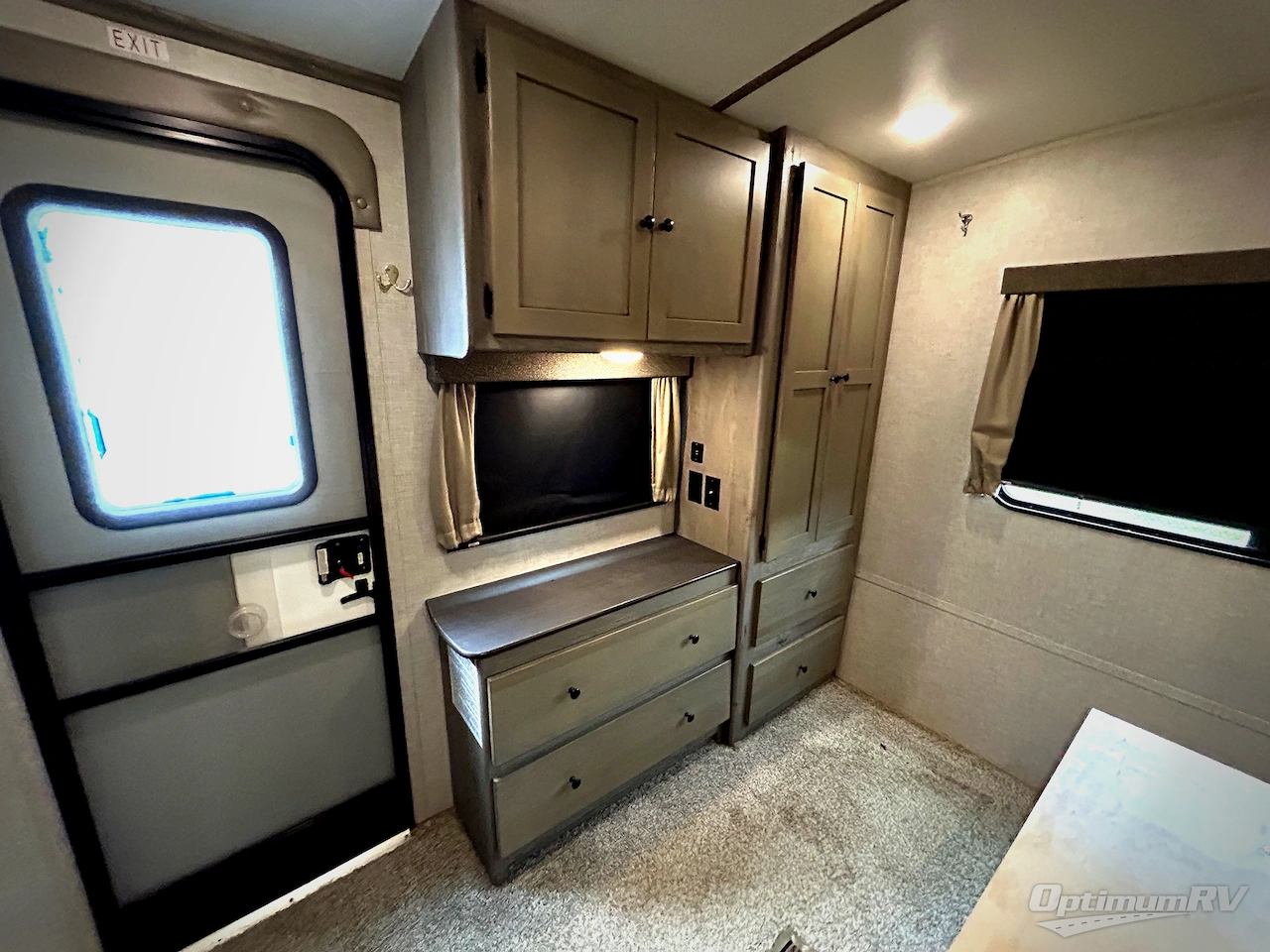 2019 Keystone Outback 324CG Photo 15