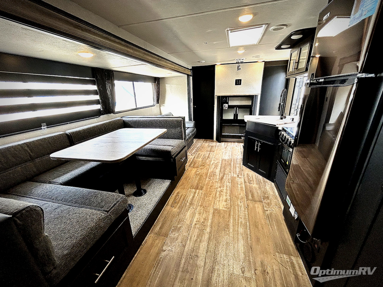 2021 Forest River Cherokee Grey Wolf 26BH Photo 5