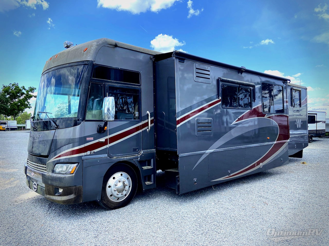 2007 Winnebago Adventurer 38T Photo 6