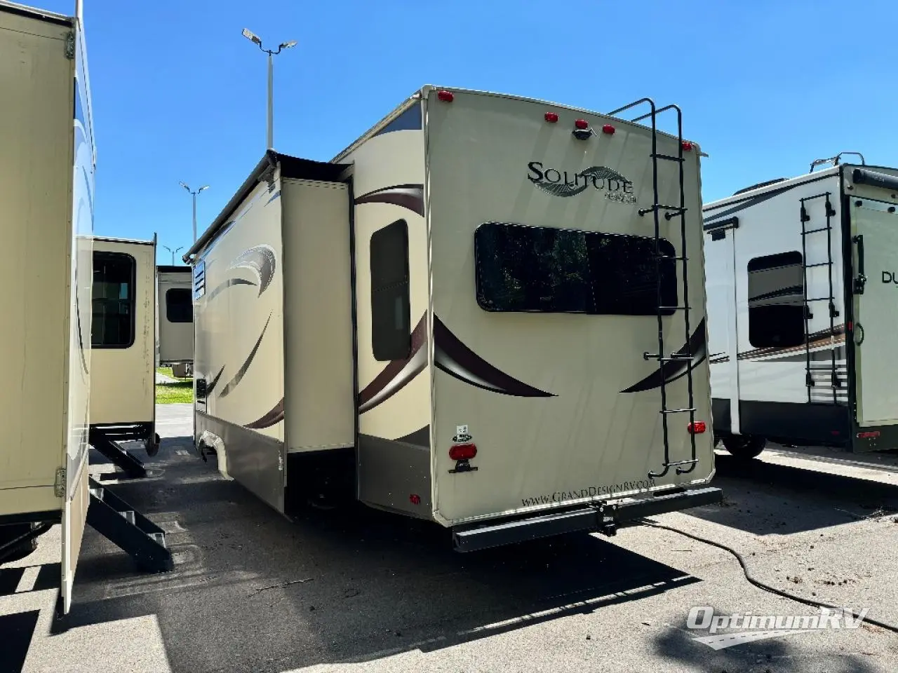 2016 Grand Design Solitude 369RL Photo 3