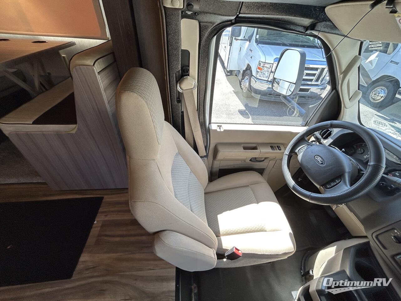 2020 NeXus Triumph 24T Photo 3