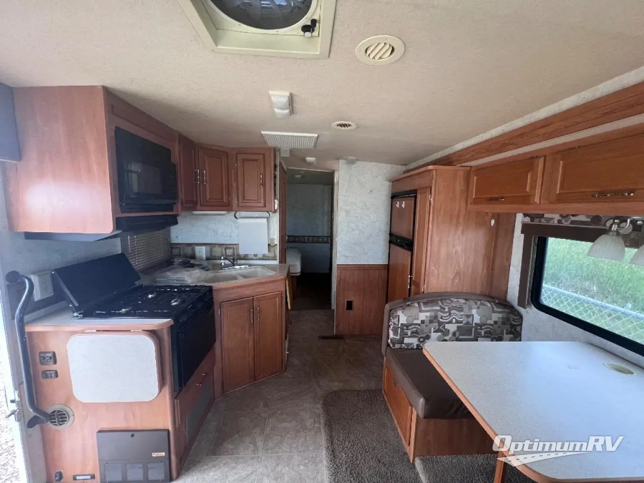 2006 Winnebago Sightseer 26P Photo 5