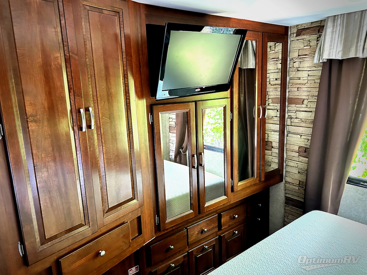 2013 Forest River Georgetown XL 377TSF Photo 14