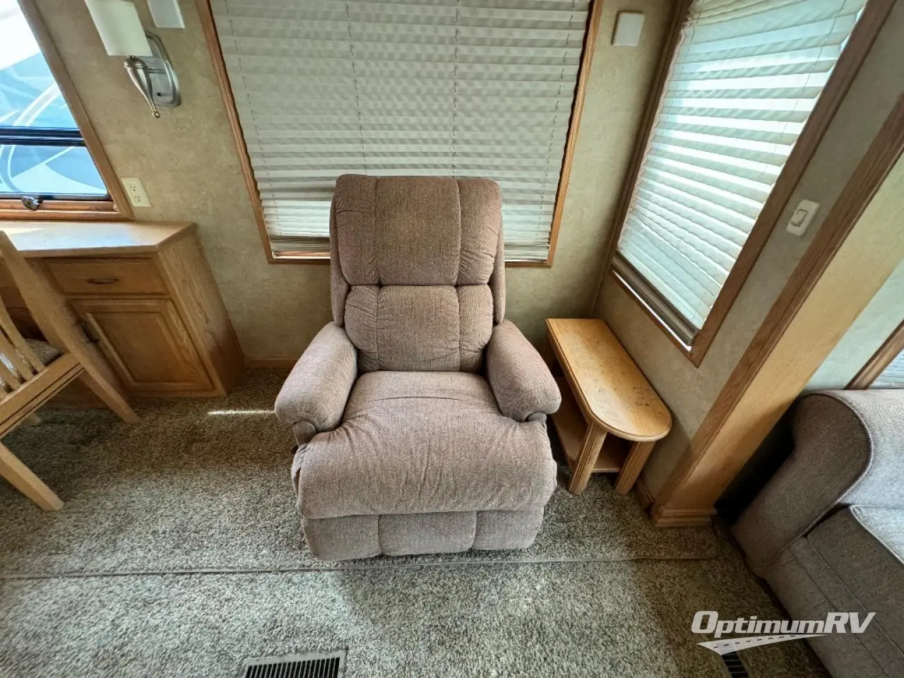 2012 DRV Luxury Suites Mobile Suites 41 RESB4 Photo 7