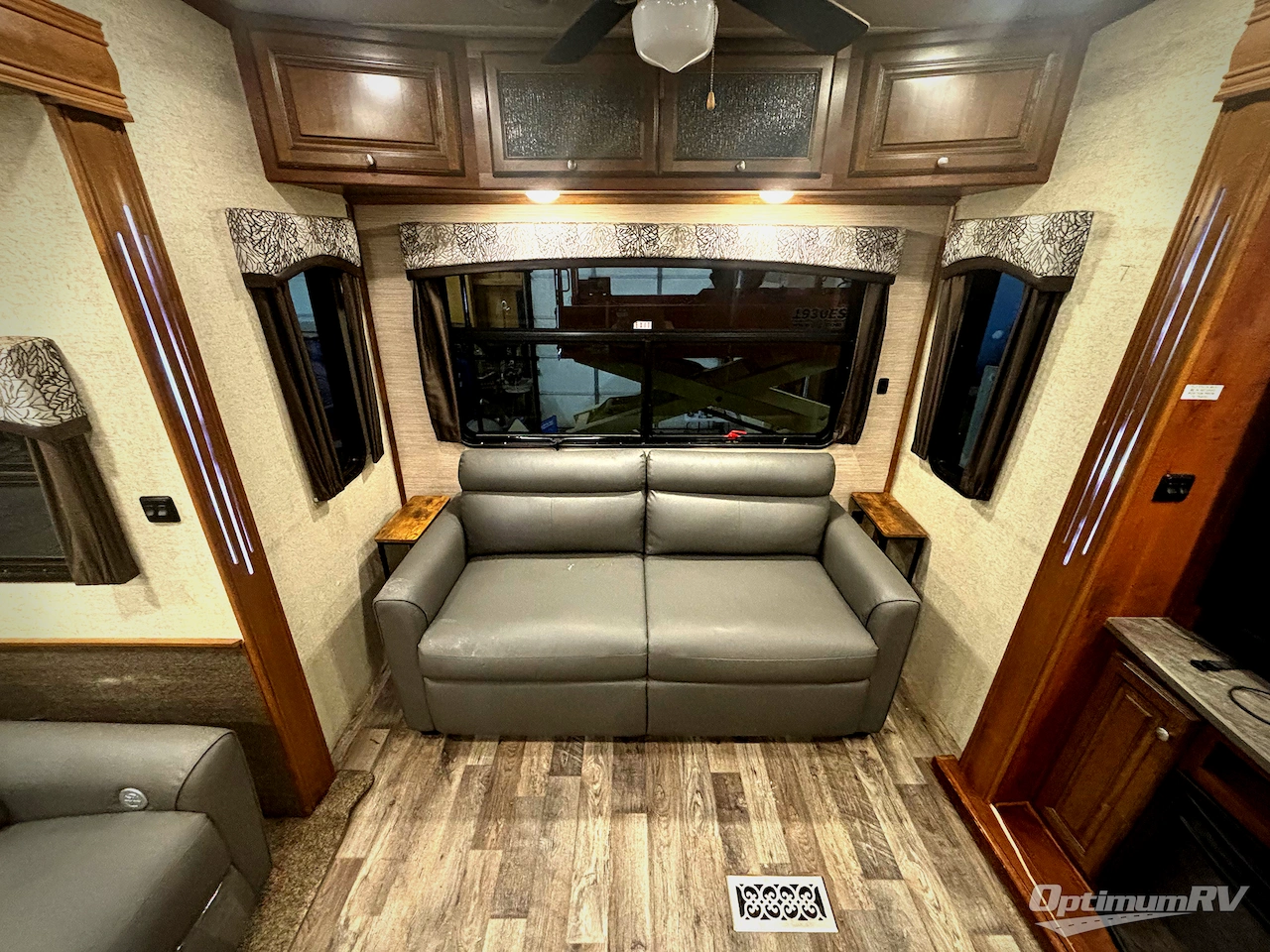 2018 Heartland Bighorn Traveler 39MB Photo 8