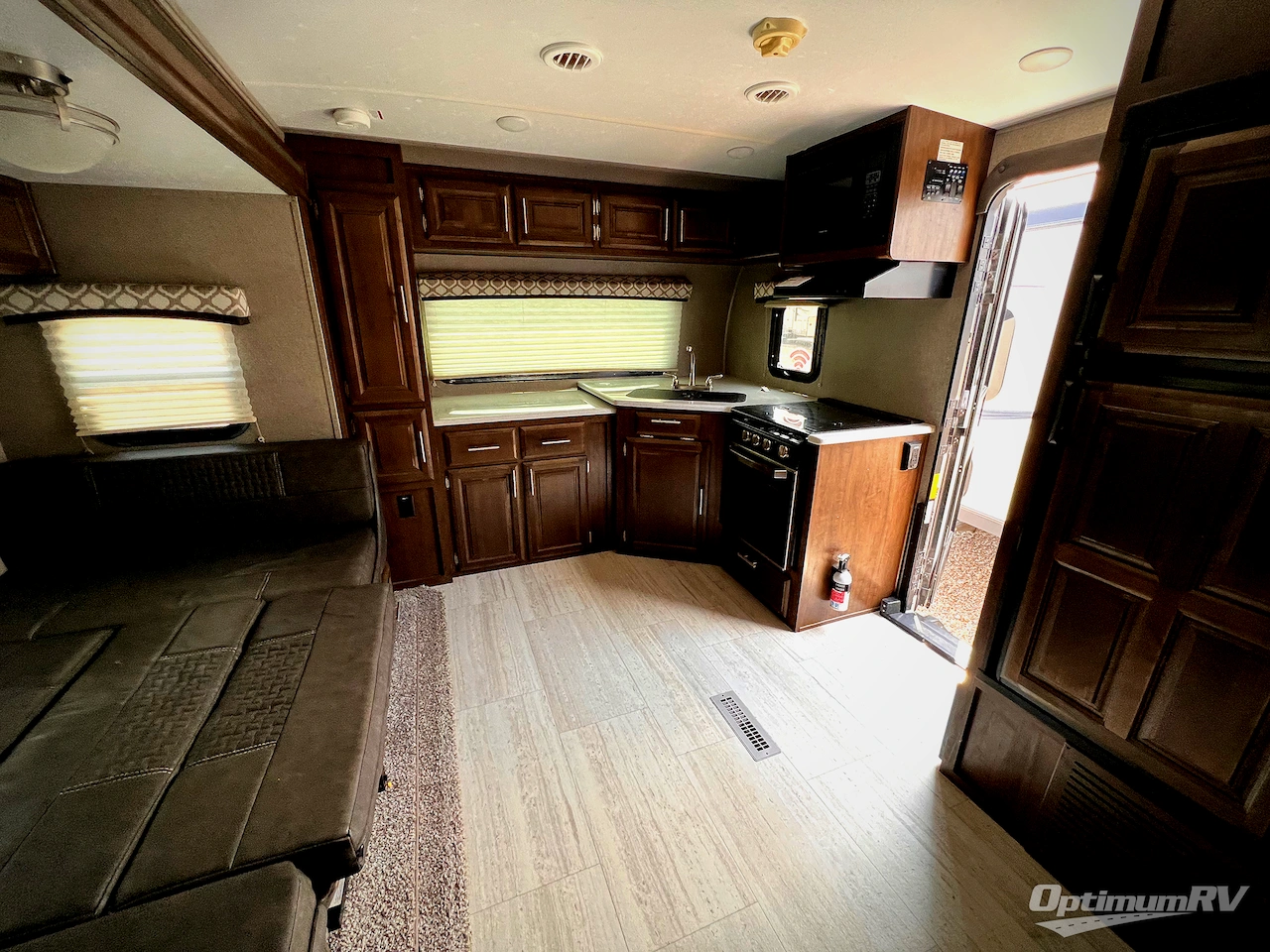 2019 Forest River Flagstaff Micro Lite 25FKS Photo 5