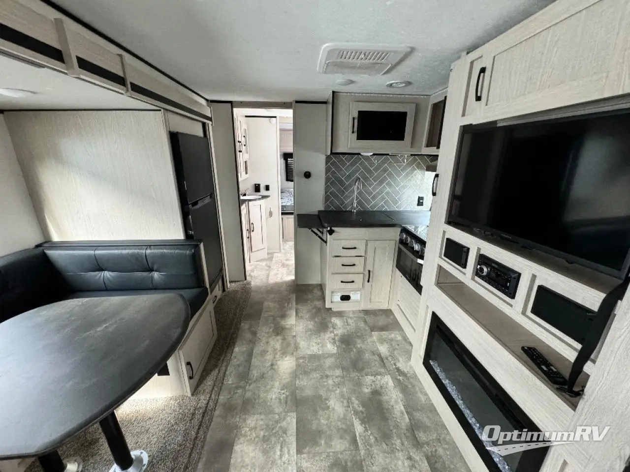 2022 Coachmen Apex Ultra-Lite 266BHS Photo 5