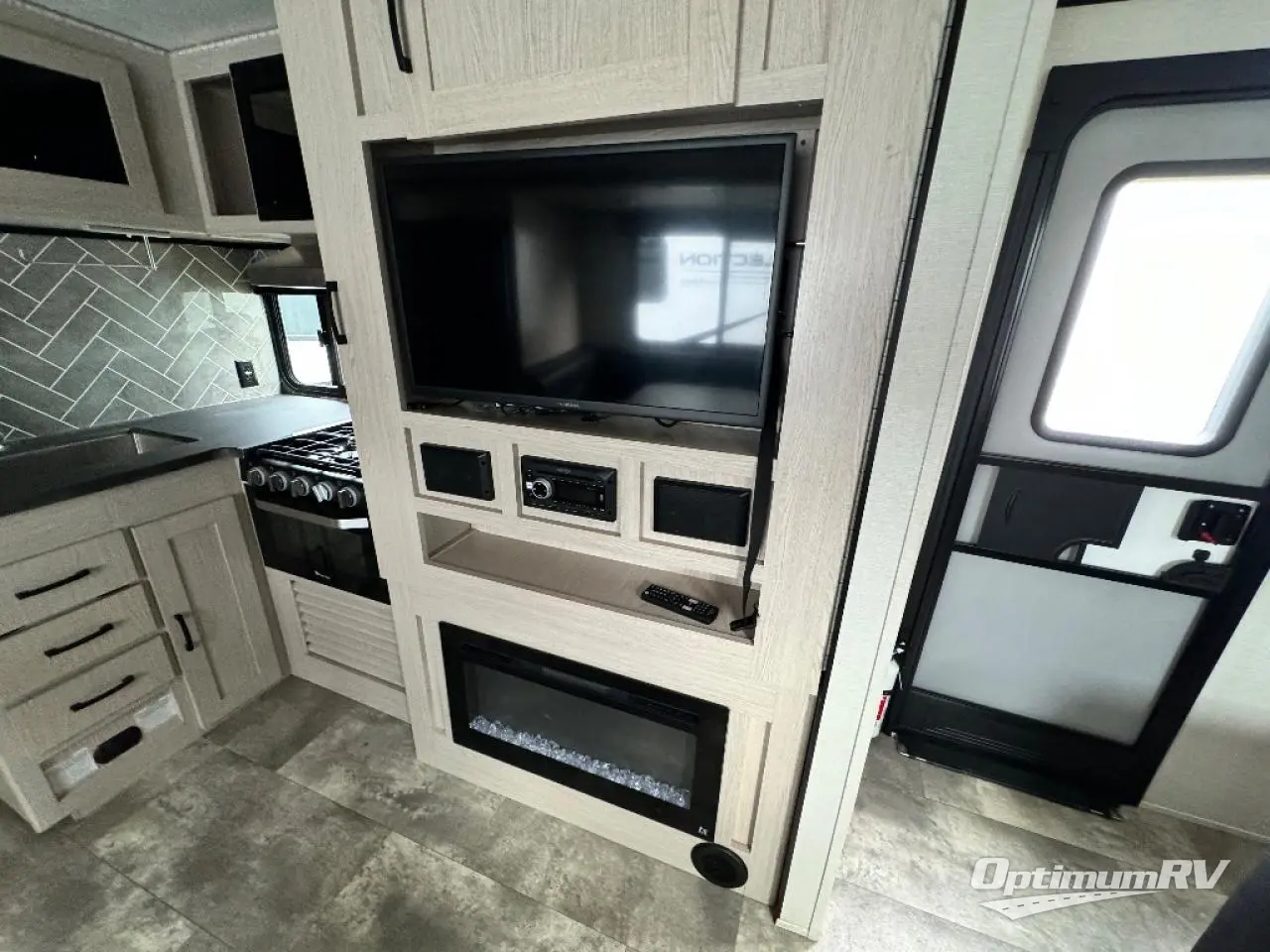 2022 Coachmen Apex Ultra-Lite 266BHS Photo 9