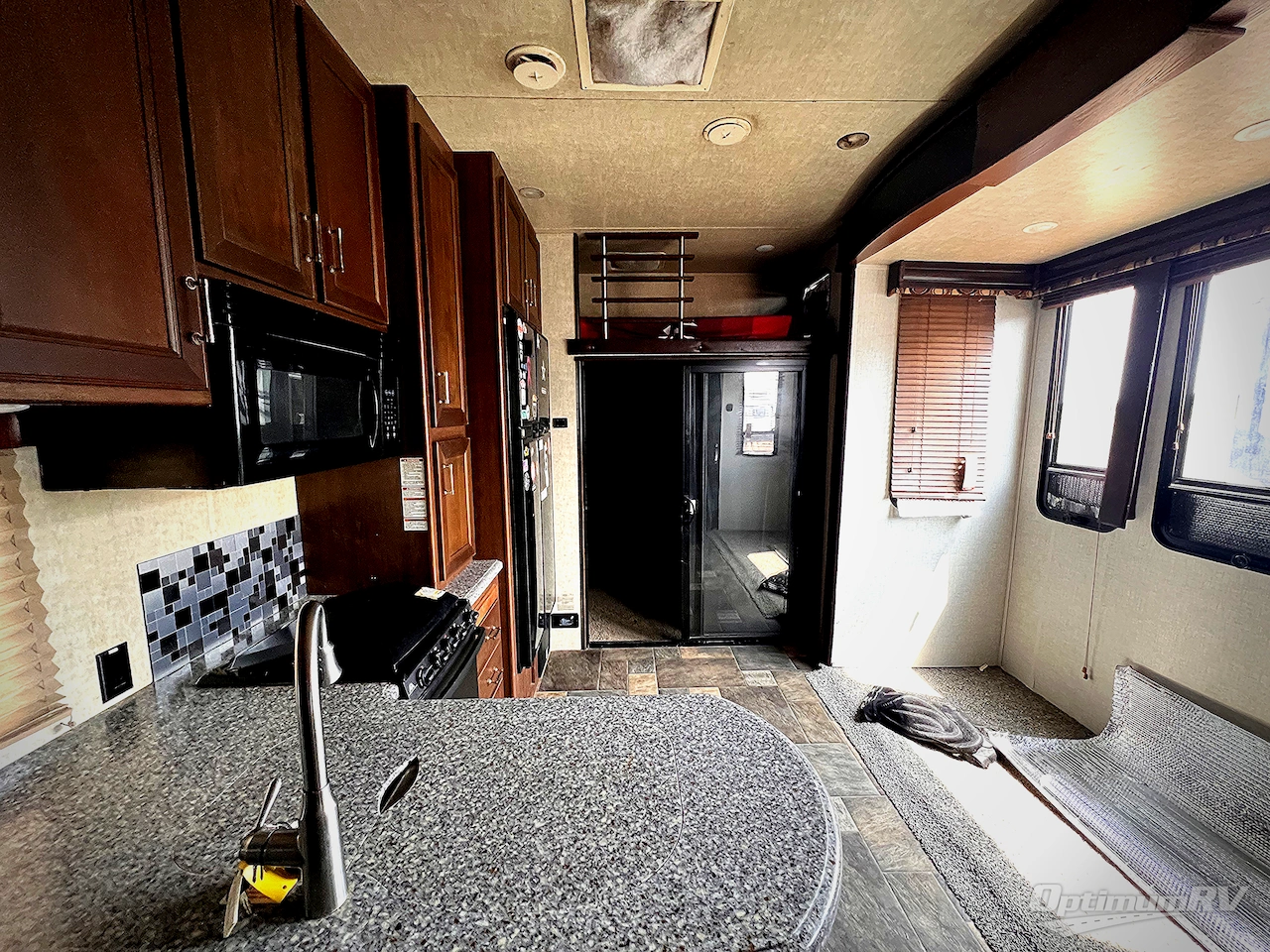 2015 Keystone Fuzion 325 Photo 4
