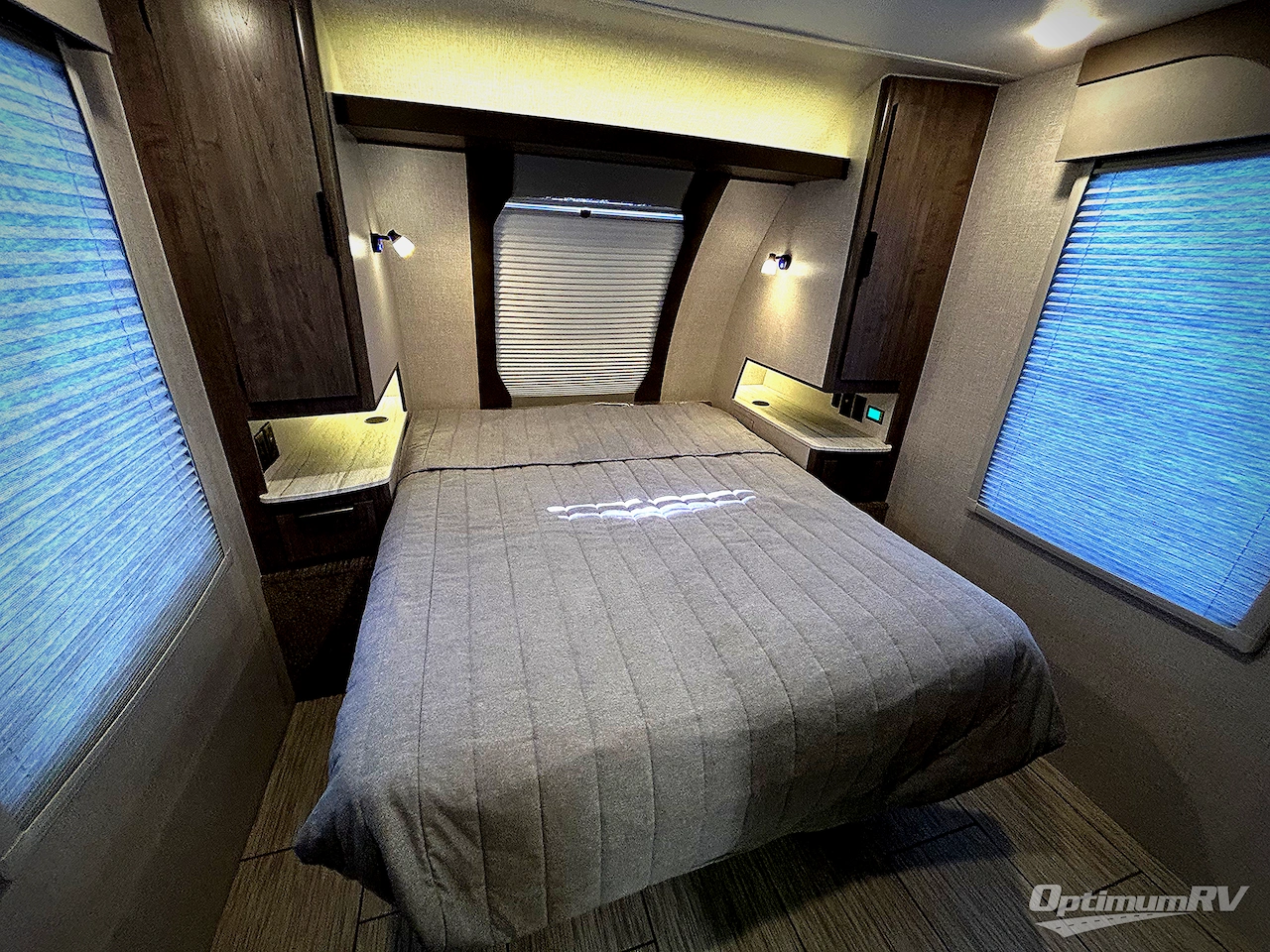 2025 Lance Lance Travel Trailers 2255 Photo 6