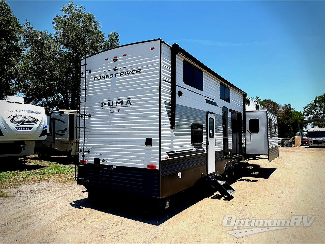 2025 Palomino Puma Destination 402LFT Photo 3