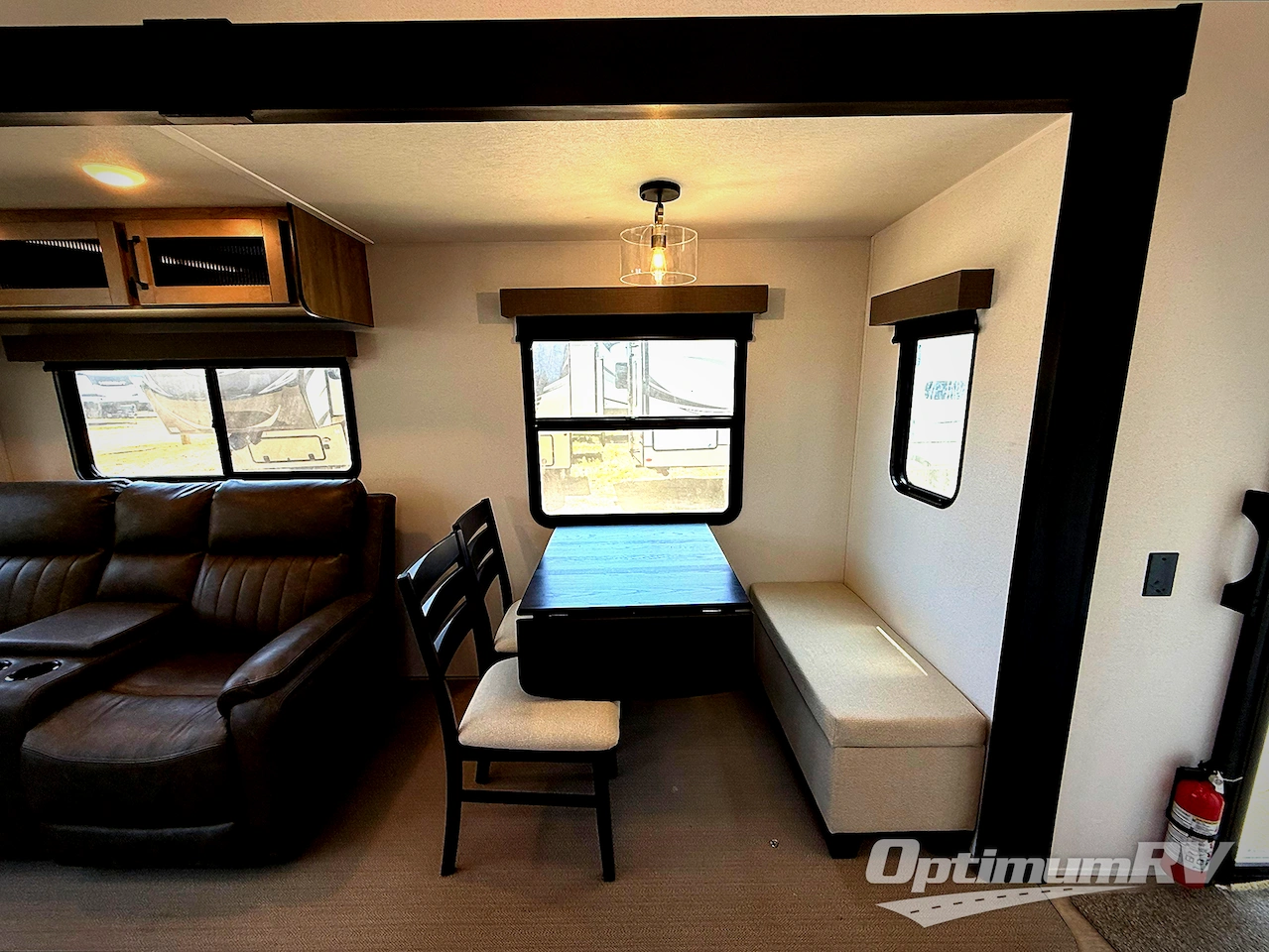 2025 Palomino Puma Destination 402LFT Photo 8
