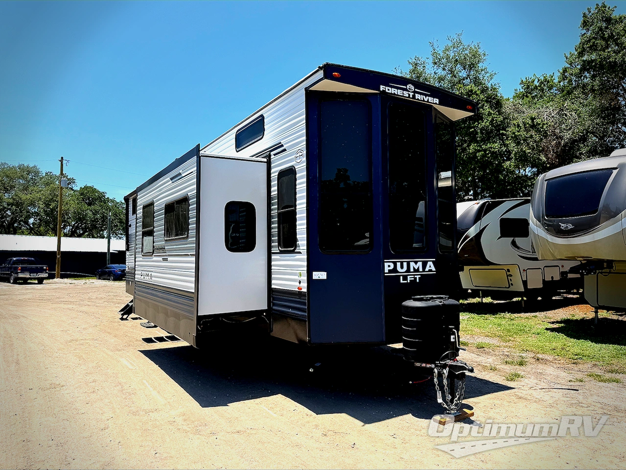 2025 Palomino Puma Destination 402LFT Photo 1