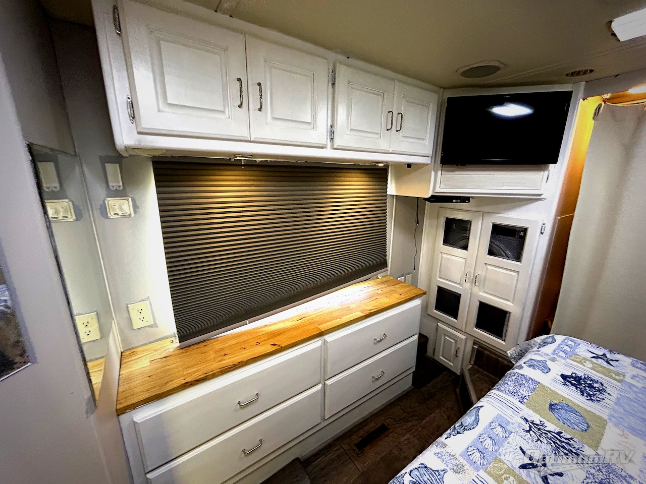 2003 Holiday Rambler Endeavor 36PST Photo 18