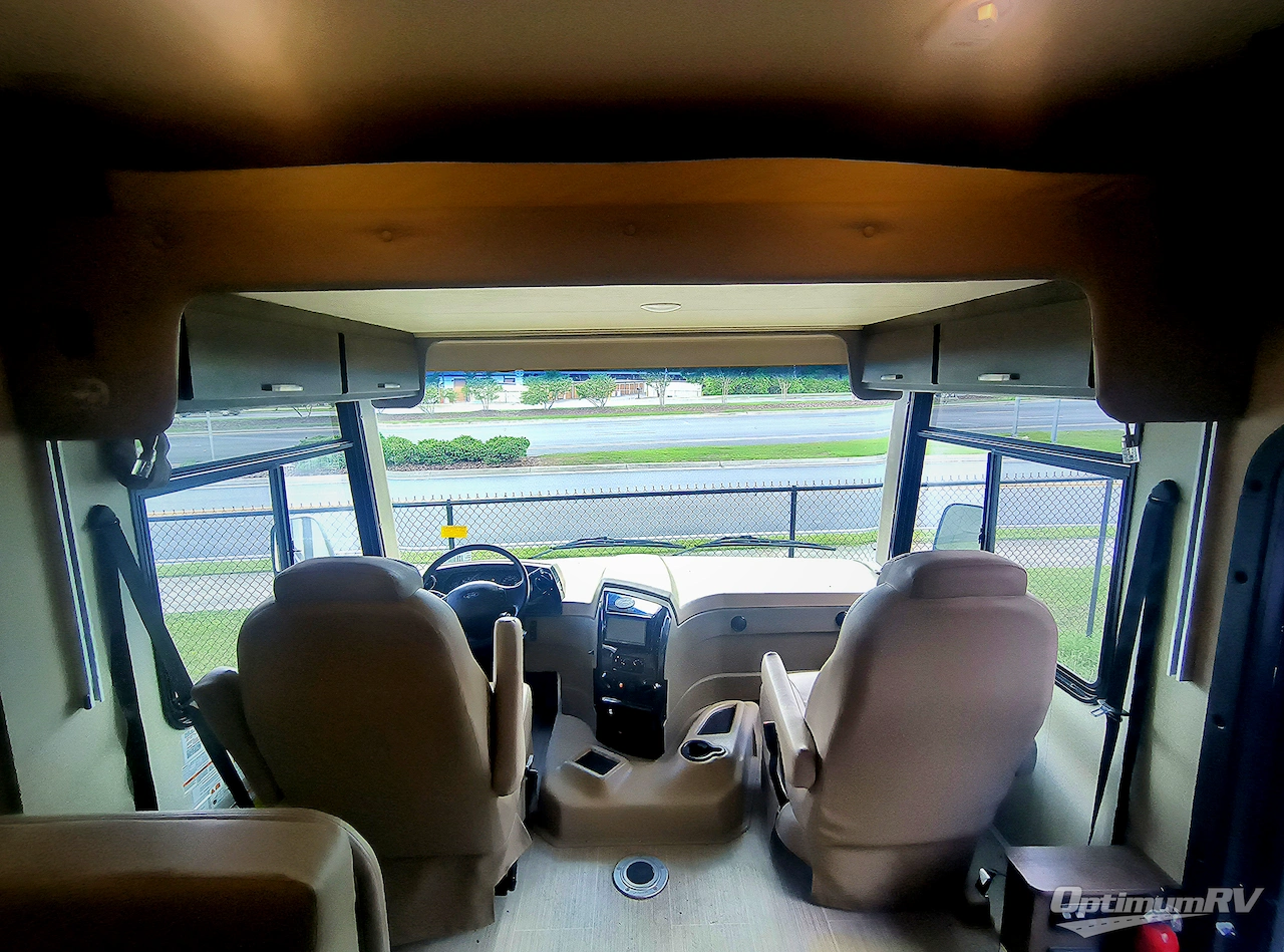 2019 Entegra Vision 29F Photo 6