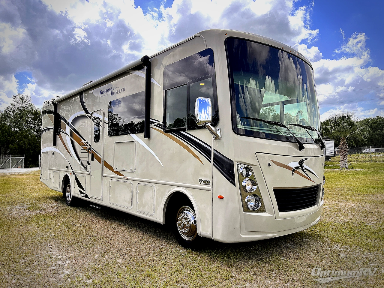 2019 Thor Freedom Traveler A30 Photo 1