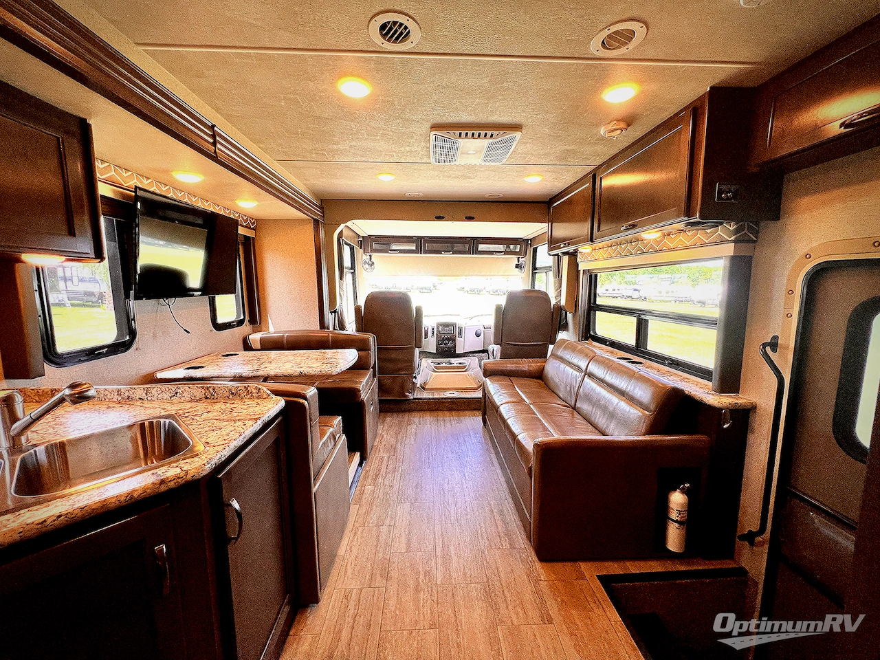 2019 Thor Freedom Traveler A30 Photo 5