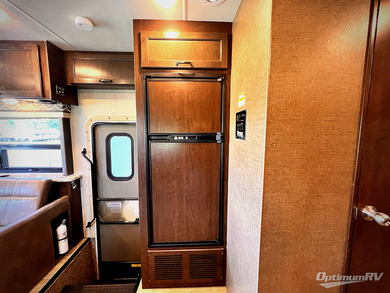 2019 Thor Freedom Traveler A30 Photo 14