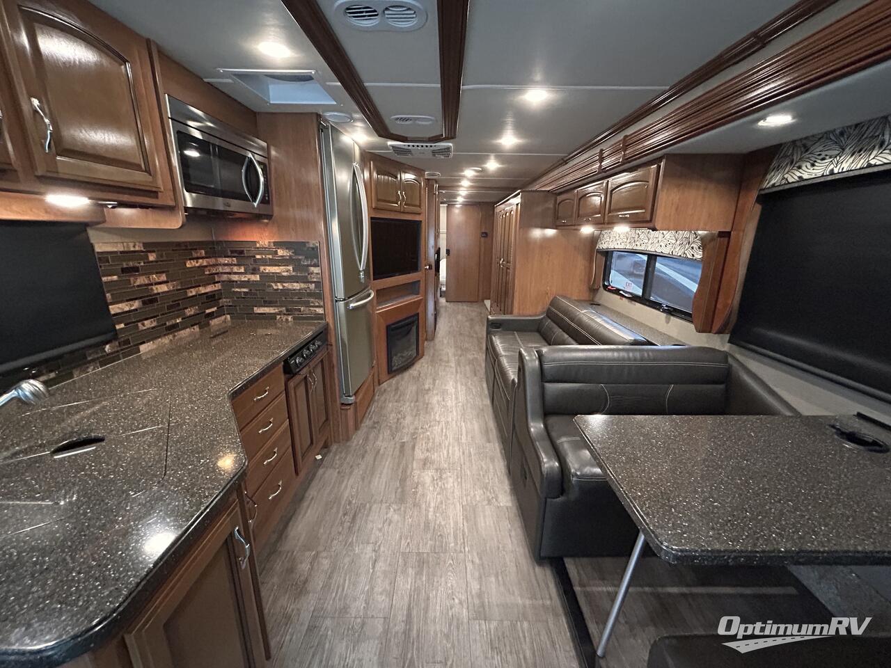 2018 Holiday Rambler Vacationer 36F Photo 7