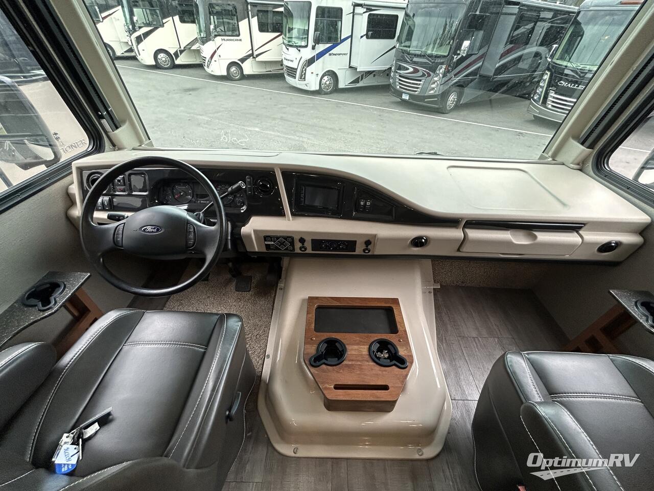 2018 Holiday Rambler Vacationer 36F Photo 6