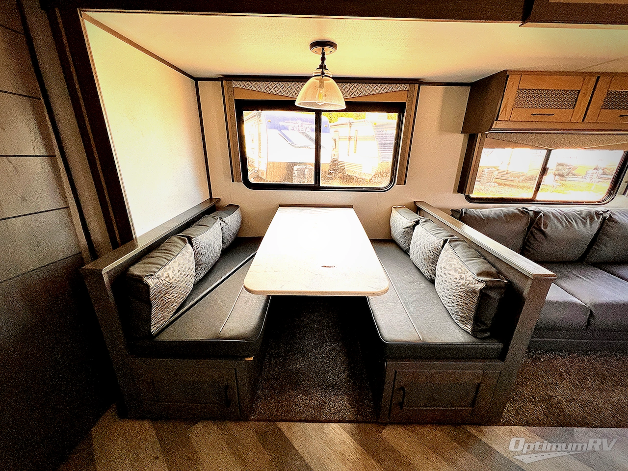 2021 Cruiser Twilight Signature TWS 3300 Photo 8