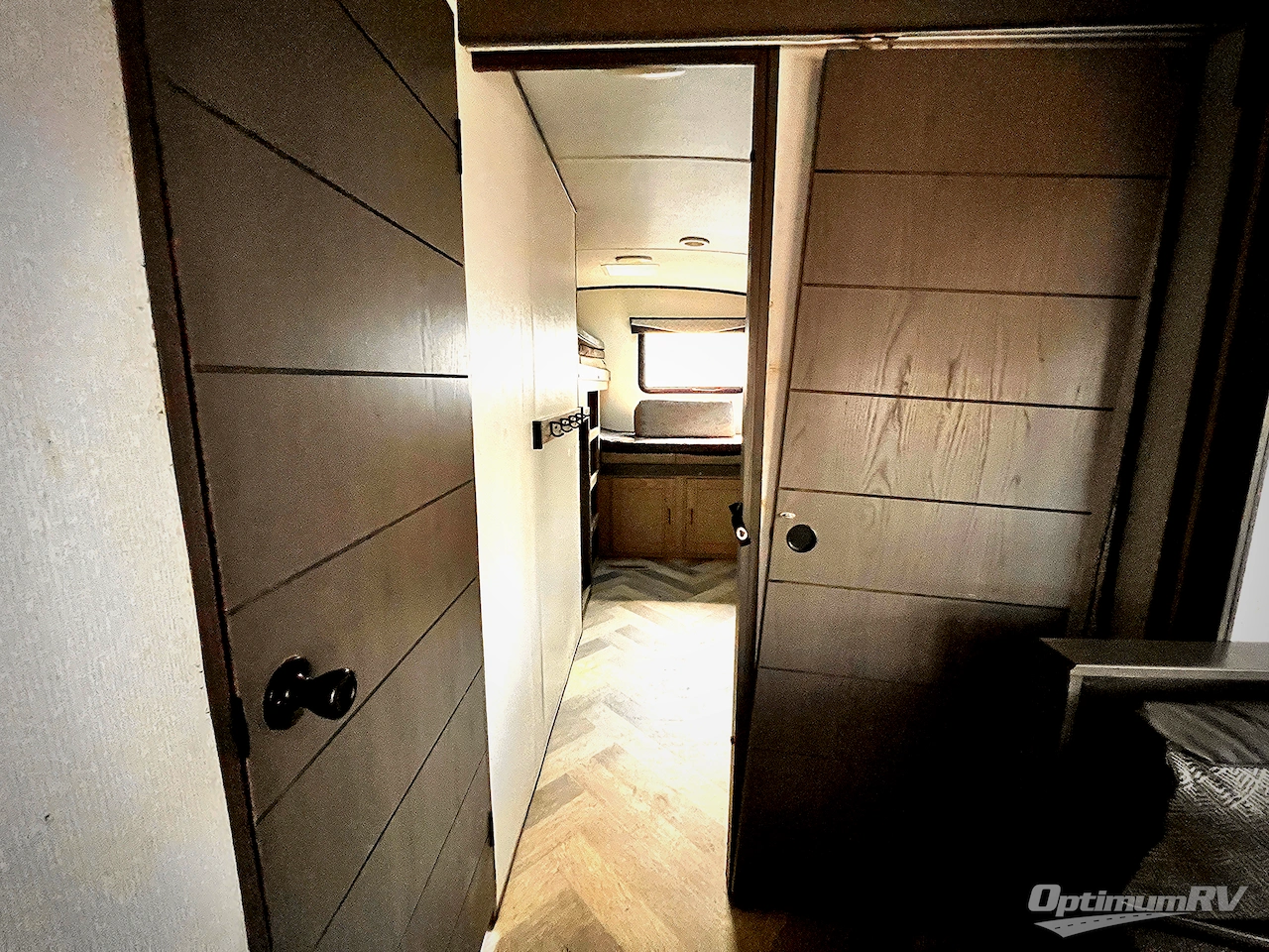 2021 Cruiser Twilight Signature TWS 3300 Photo 14