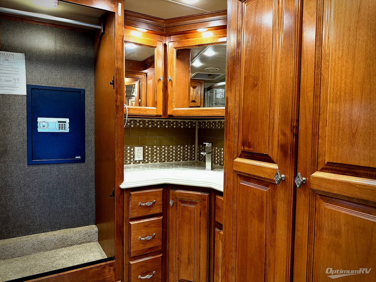 2016 Tiffin Phaeton 40 QBH Photo 13