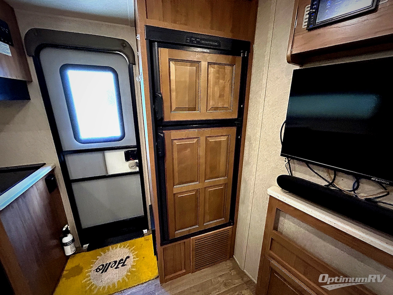 2018 Forest River Flagstaff Micro Lite 25FKS Photo 8