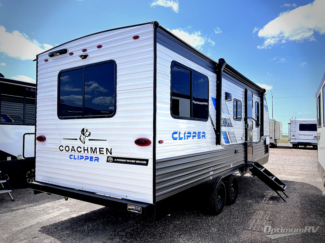 2025 Coachmen Clipper 5K Series 242MK Photo 2