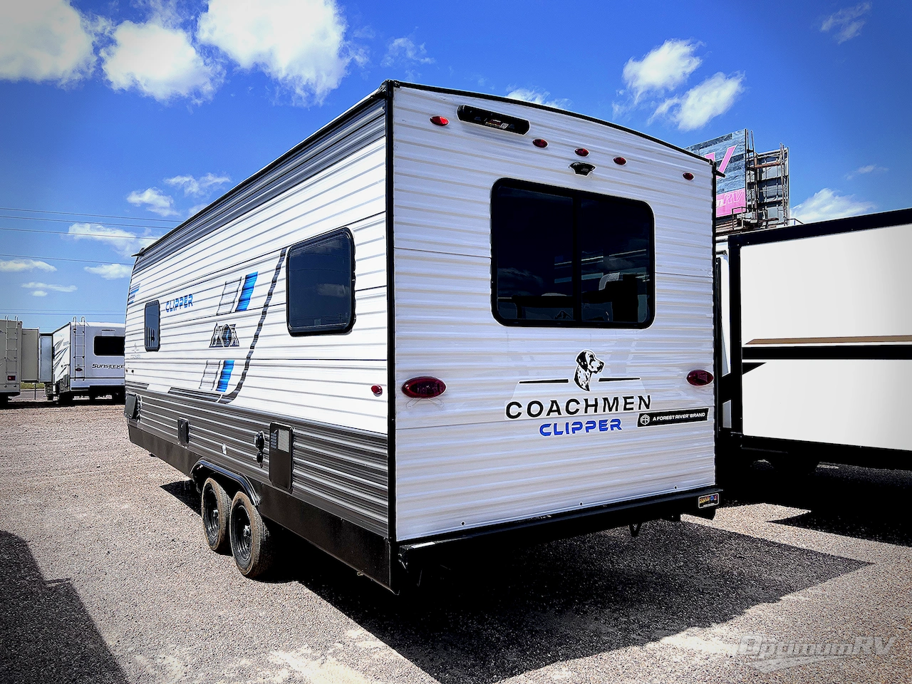2025 Coachmen Clipper 5K Series 242MK Photo 3