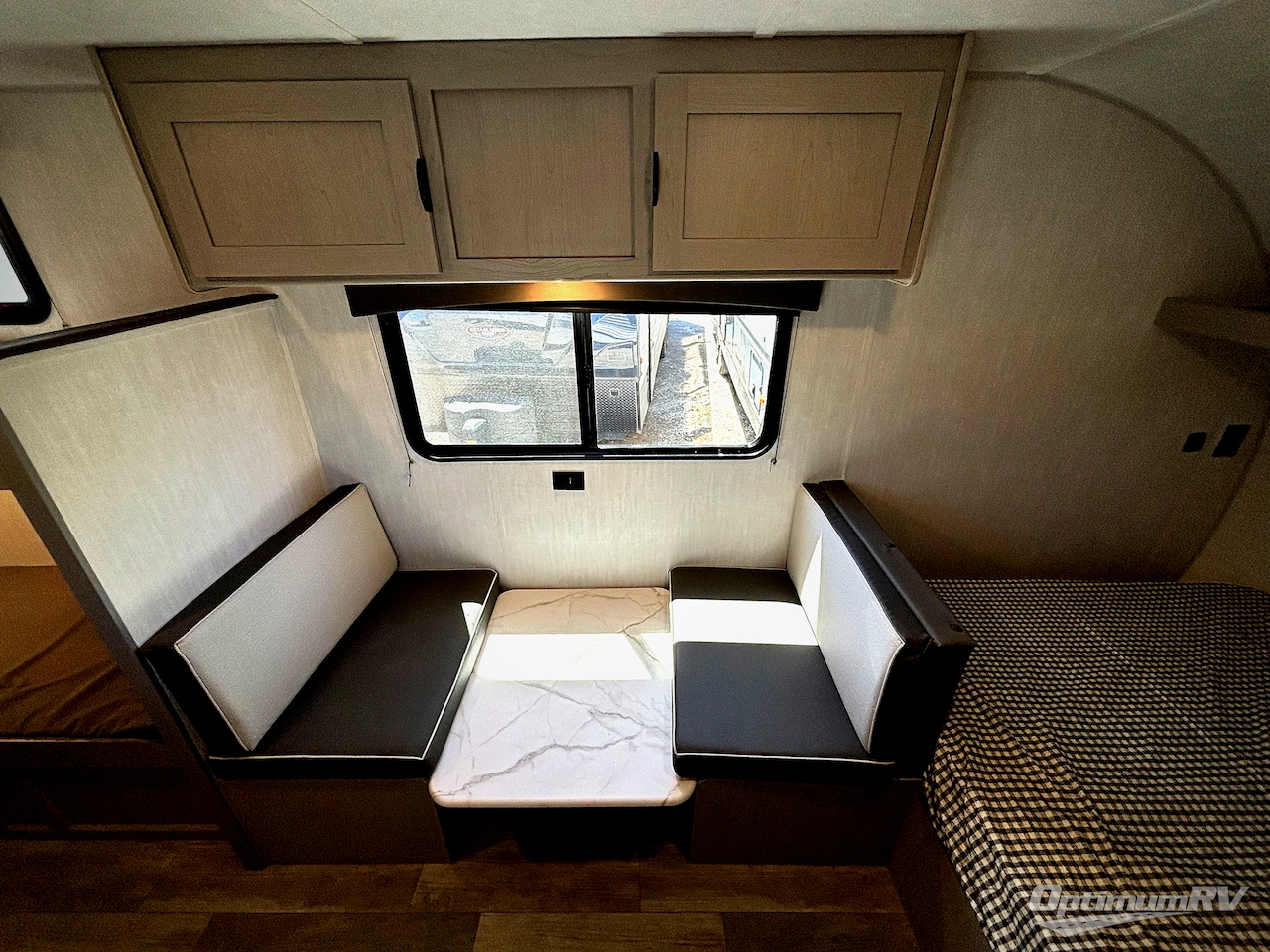 2025 Coachmen Clipper Cadet 17CFQ Photo 8