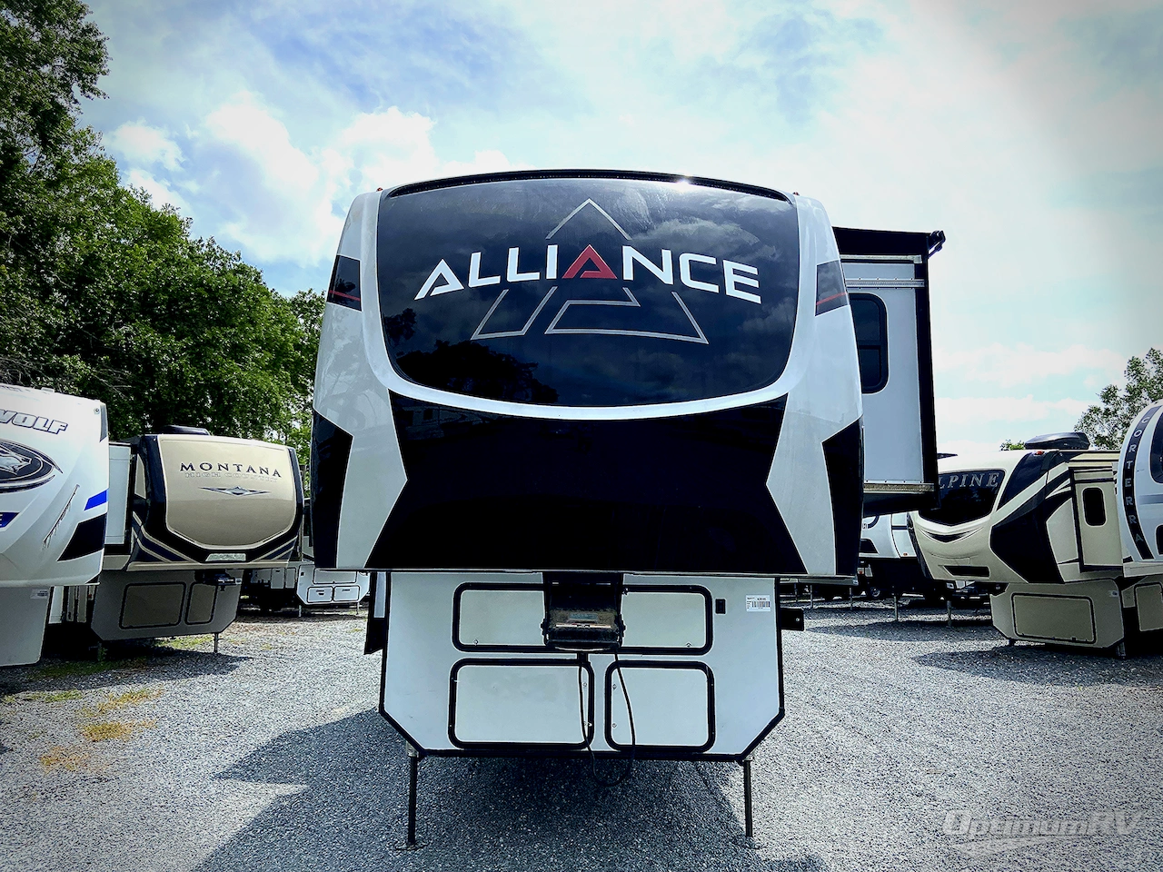 2022 Alliance Valor 42V13 Photo 2