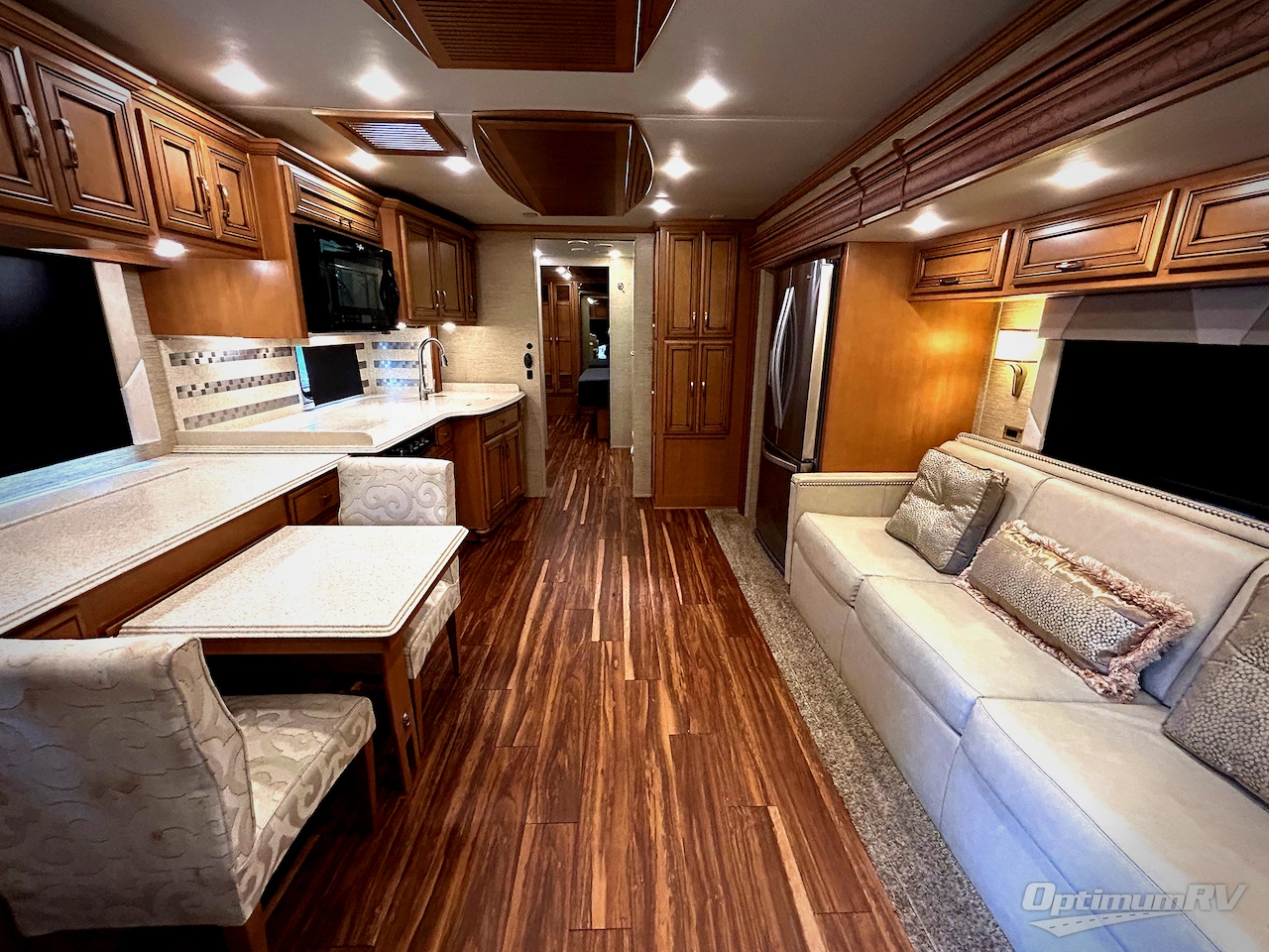 2017 Newmar Ventana LE 3724 Photo 3