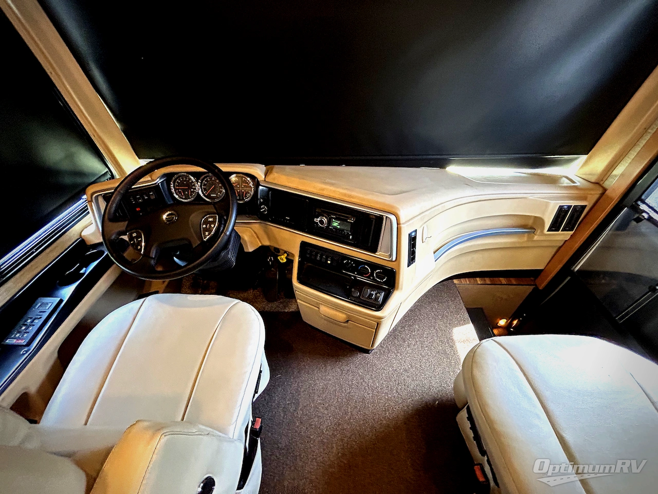 2017 Newmar Ventana LE 3724 Photo 7