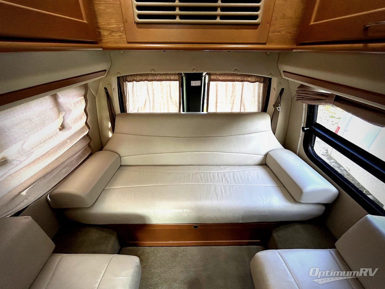 2011 Pleasure-Way Lexor TS Photo 19