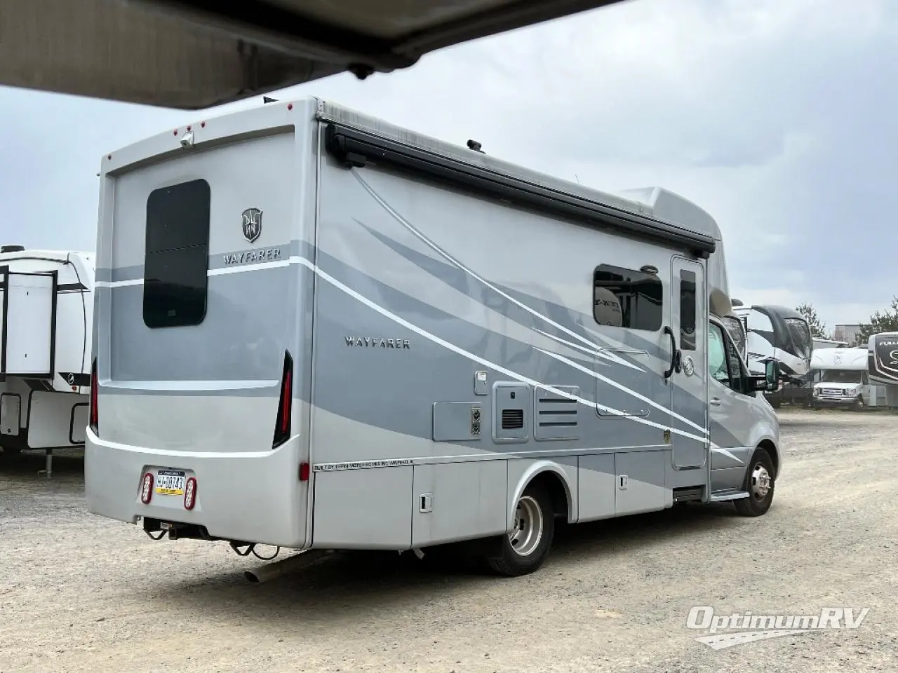 2022 Tiffin Wayfarer 25 RW Photo 2