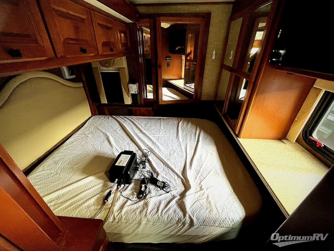 2014 Tiffin Allegro 31 SA Photo 23