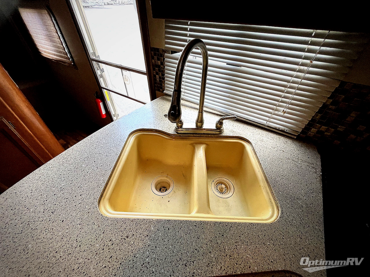 2015 Forest River Wildwood Heritage Glen 312QBUD Photo 13