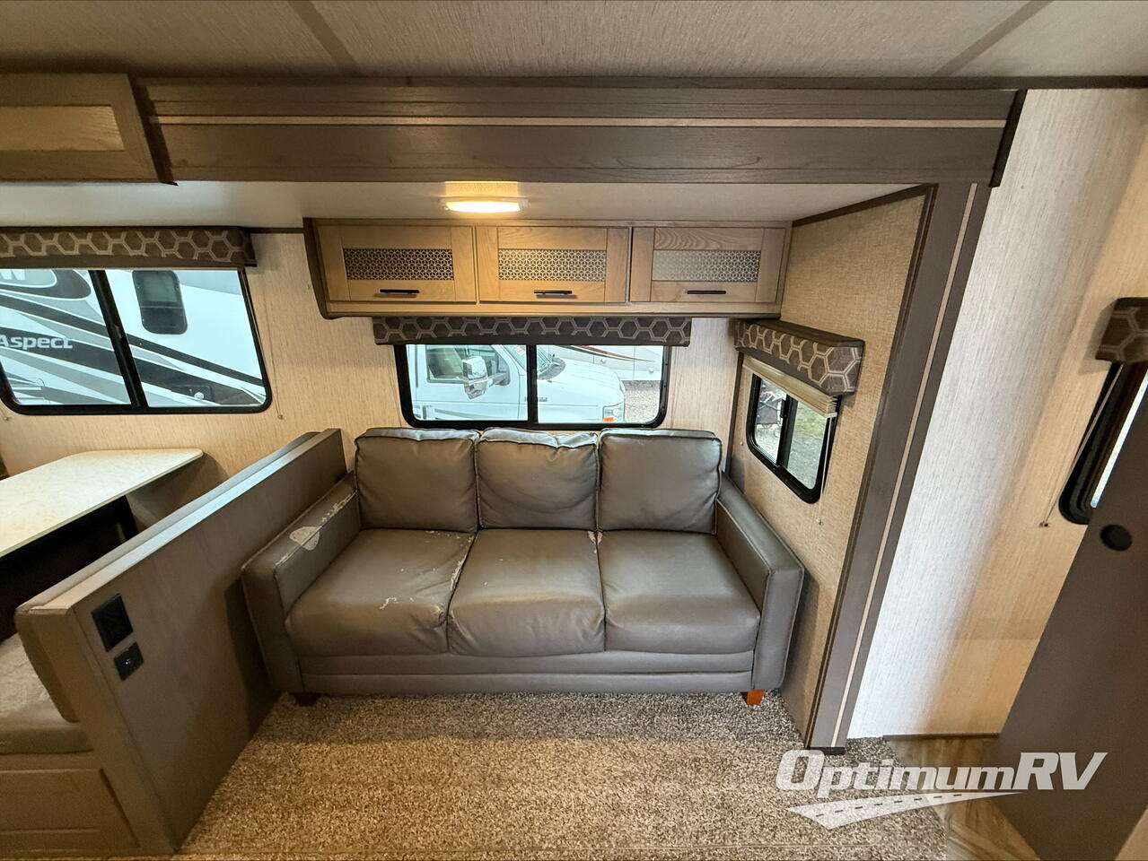 2021 Cruiser Shadow Cruiser 280QBS Photo 6