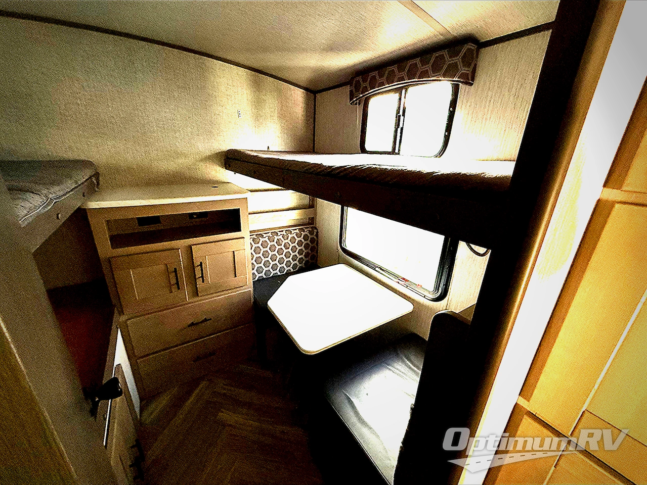 2021 Cruiser Shadow Cruiser 280QBS Photo 19