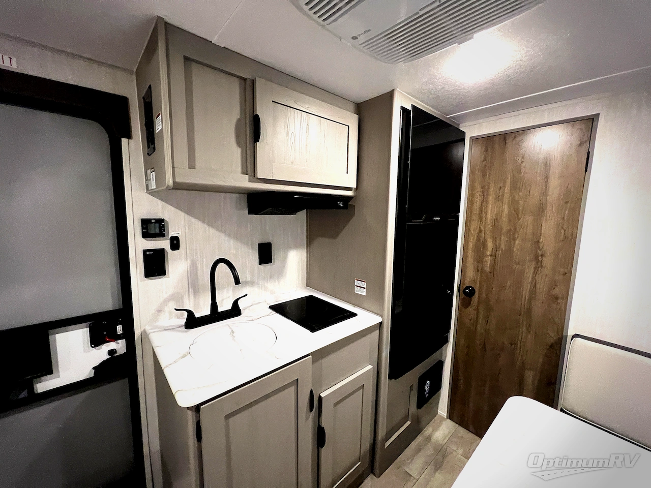 2025 Forest River Viking 3K Series 17SFQ Photo 10