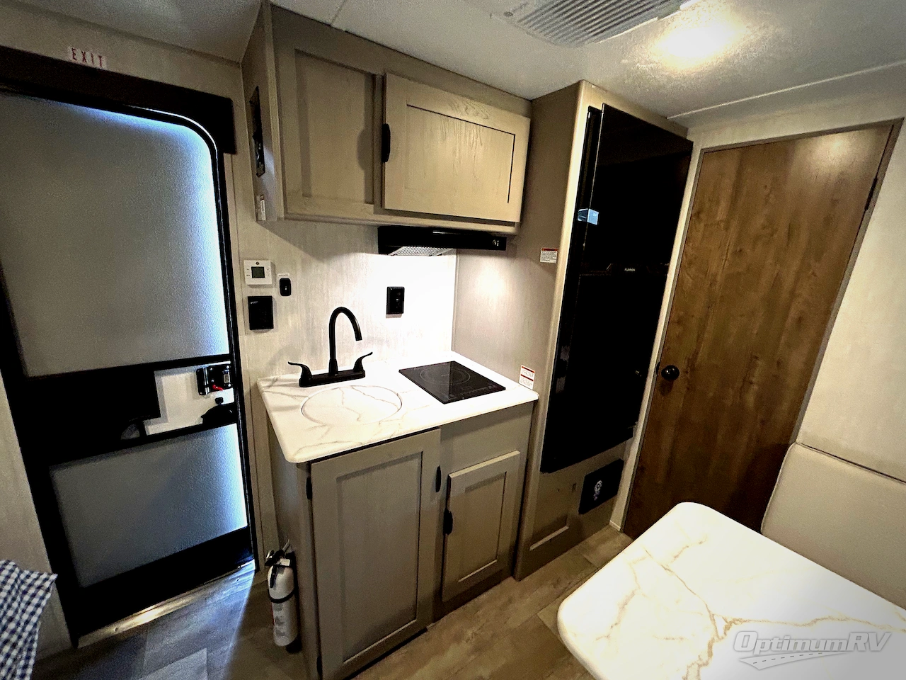 2025 Forest River Viking 3K Series 17SFQ Photo 6